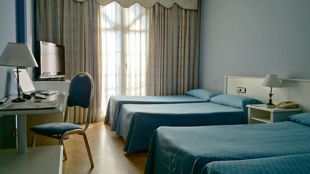 Checkin Madrid Parla Hotel Room photo
